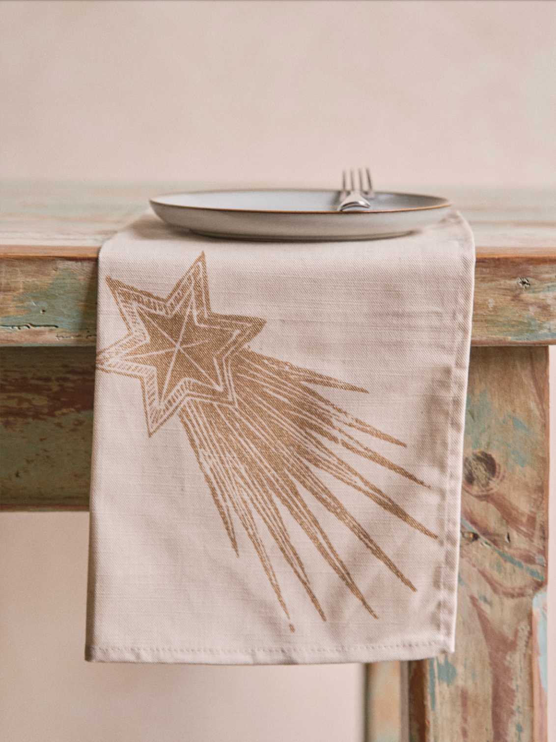 Gold Star Napkin (Set Of Four)