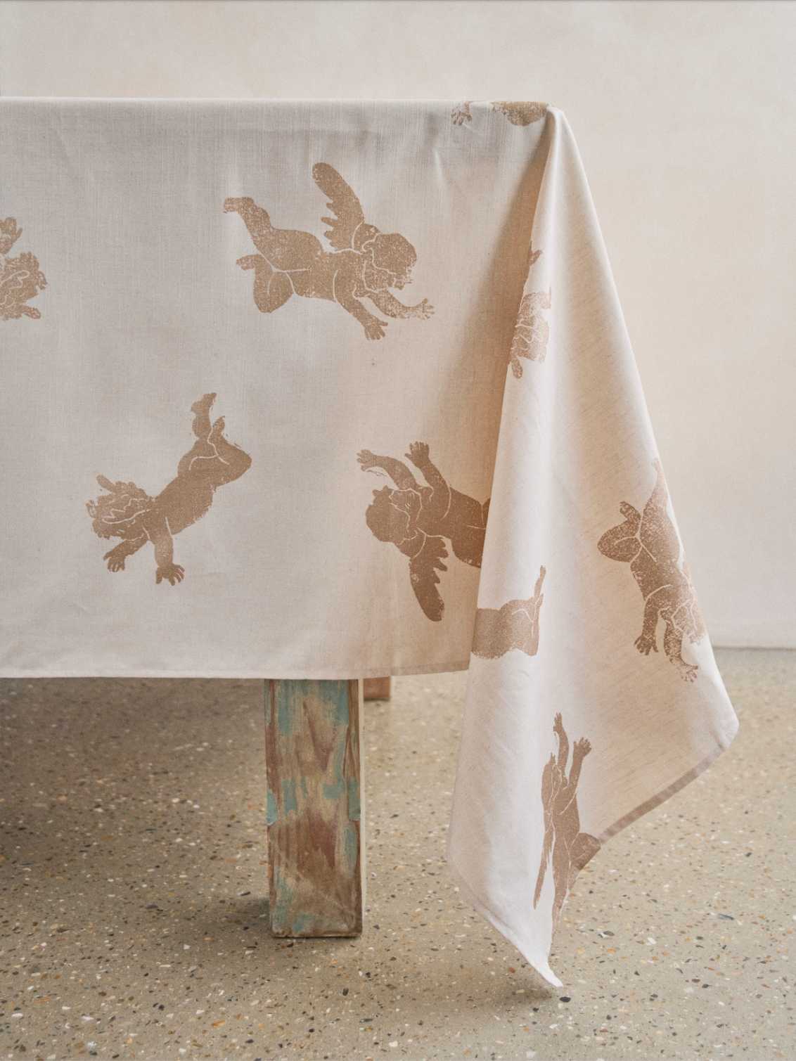 Christmas Gold Cherub Tablecloth