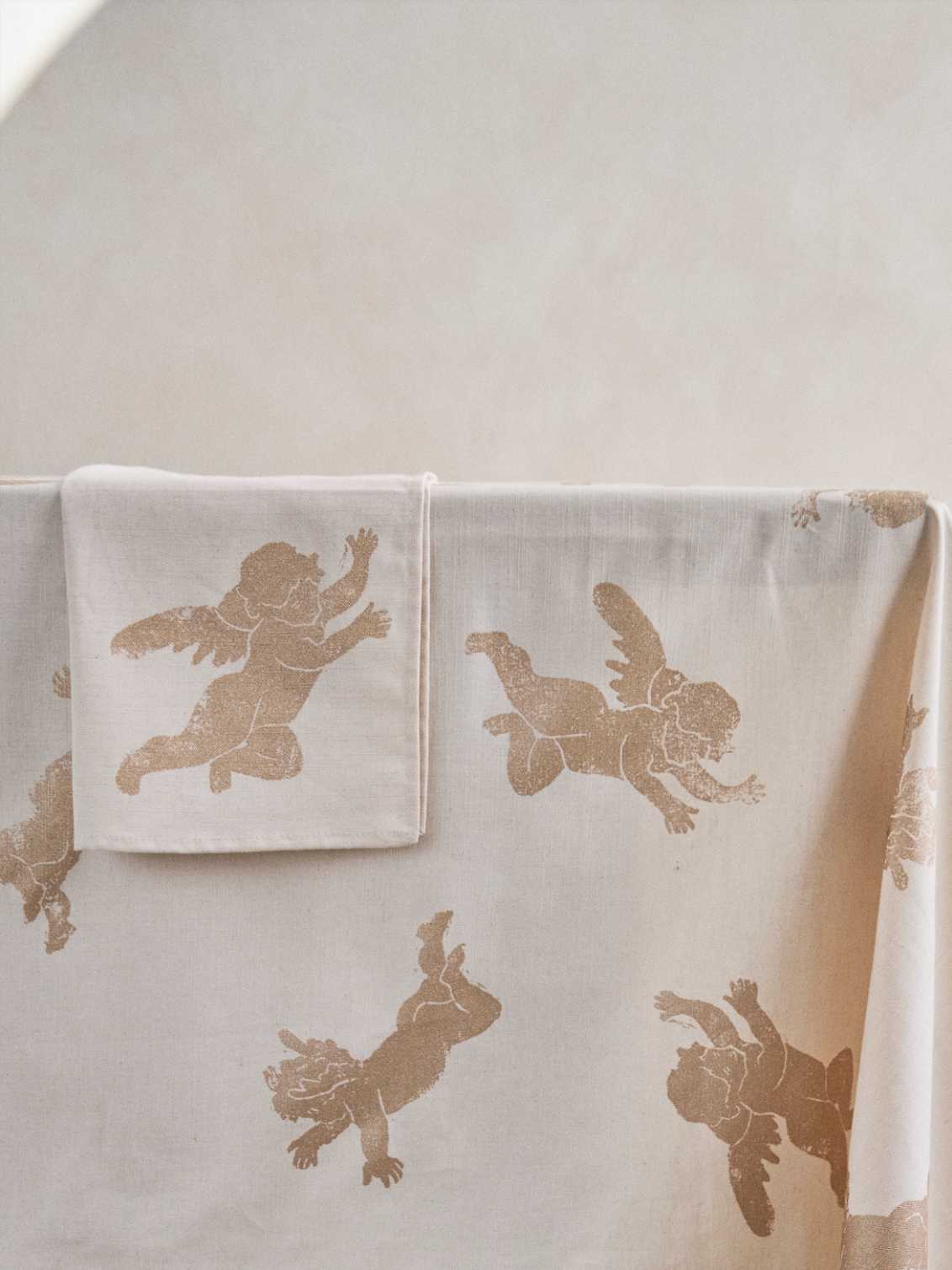 Christmas Gold Cherub Tablecloth