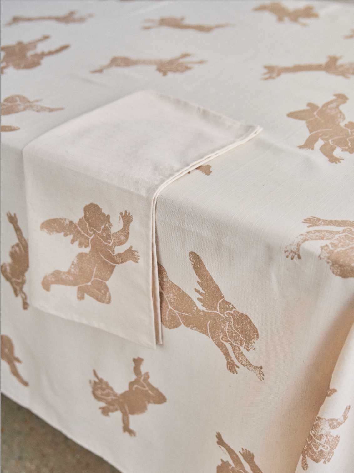Christmas Gold Cherub Tablecloth