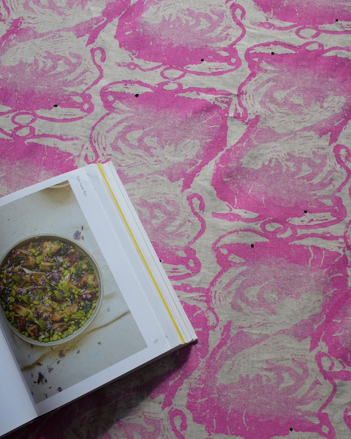 Pepe Prawn Tablecloth