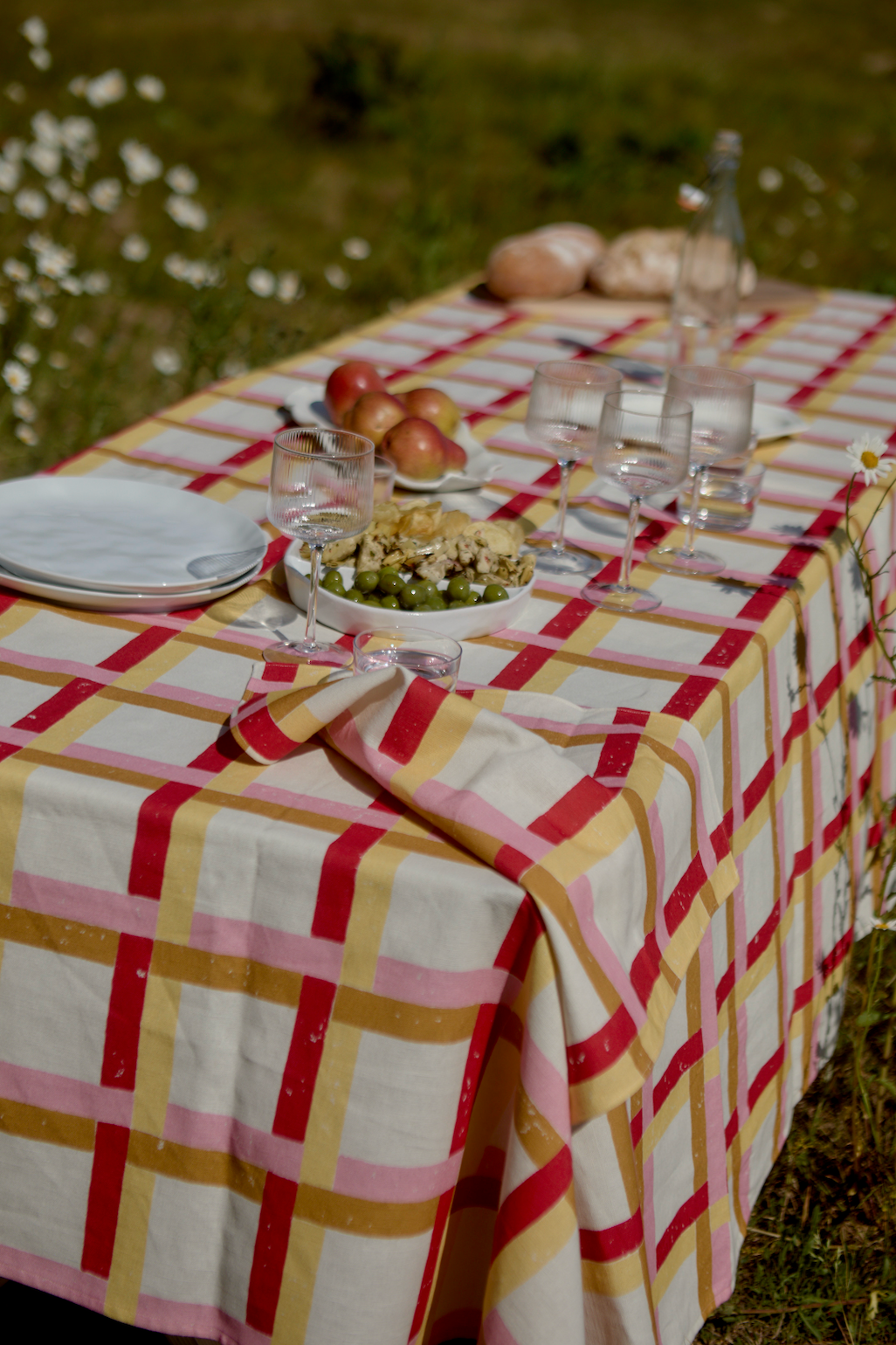 Battenberg Table Linen